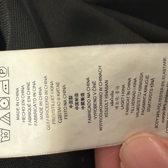 Michael Kors Black Velvet accent with Batwing short sleeves size Large- EUC - Picture 6 of 12